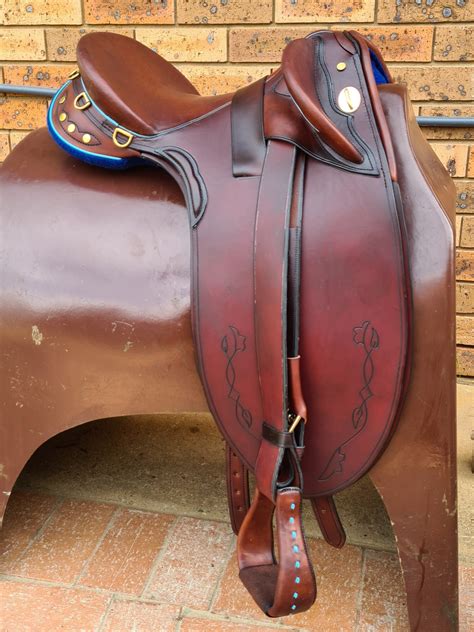 horse saddles australia.